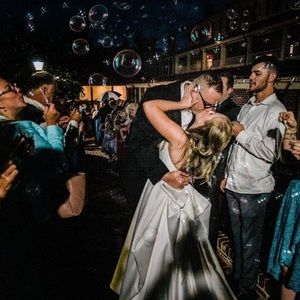 Meet your Posher, Leslie